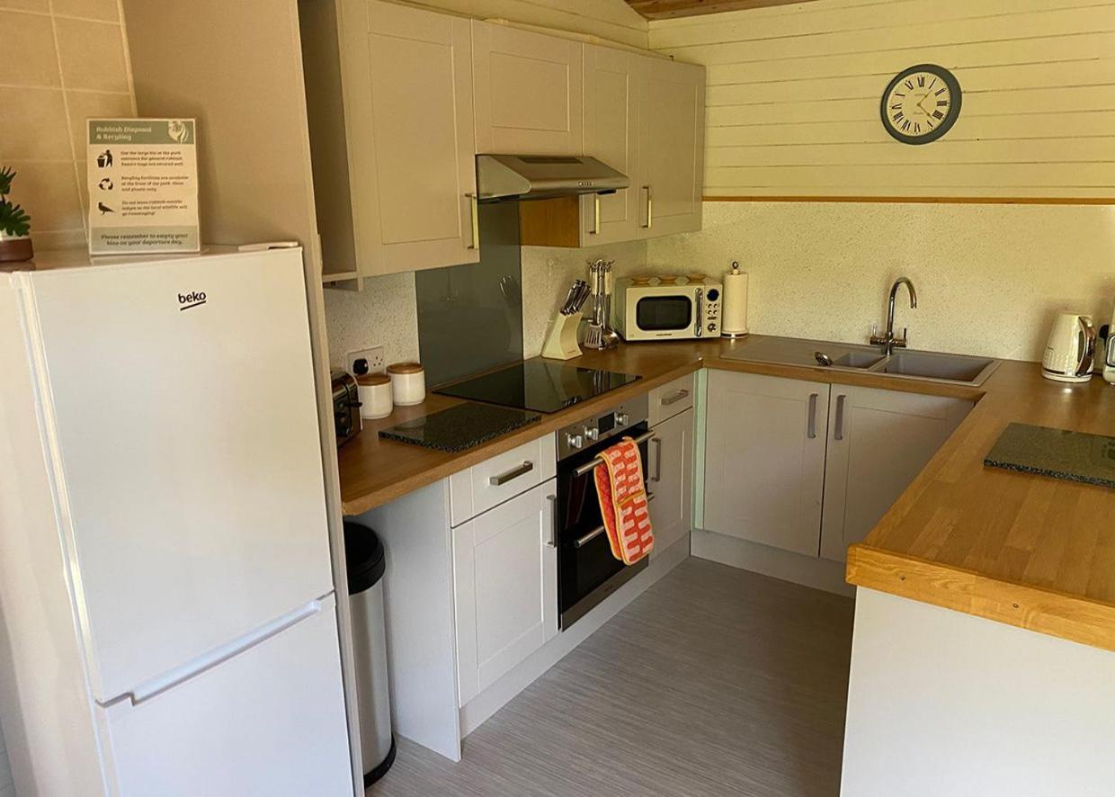 Ivyleaf Combe Lodges Stratton  Zewnętrze zdjęcie
